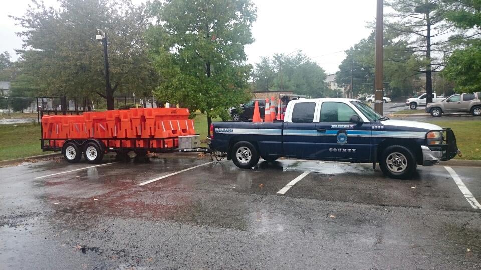 FairfaxCountyPD's tweet photo. Mt. Vernon officers are prepping for potential flooding into the weekend. Avoid flooded roads &amp; plan ahead! #ffxstorm http://t.co/hTIWoRX3JG