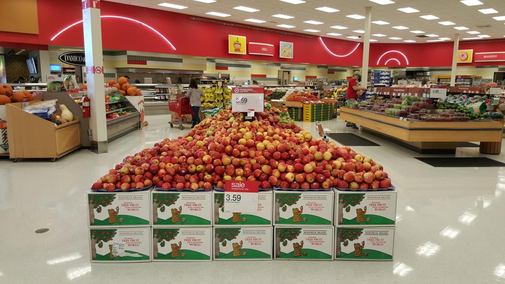 HlavinkaBh's tweet photo. Fall is in the air at 2193
@schzacj @Adam_Reiter @KampsulaScott @NickNguyenTG @pregamin http://t.co/uuMd9nrrO7