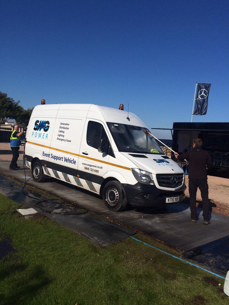 Cheers Team @MercedesBenzUK for giving our @dawsonvansltd van a cheeky wash at @dunhillgolf #ShinyAndNew #TopBlokes