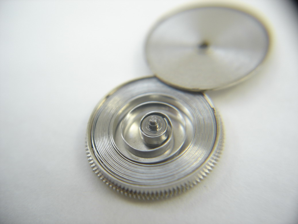 توییتر \ Watches of Switzerland در توییتر: «MAINSPRING: A spring providing  the power source in a mechanical watch #HorologyGlossary  /FKJ120PGDd /2LAZehjyU9»