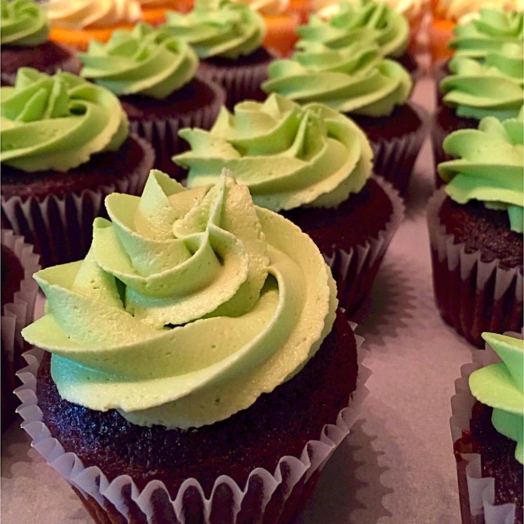 Mint Chocolate Cupcakes by #gabyandsabristreats #chocolate #Friday