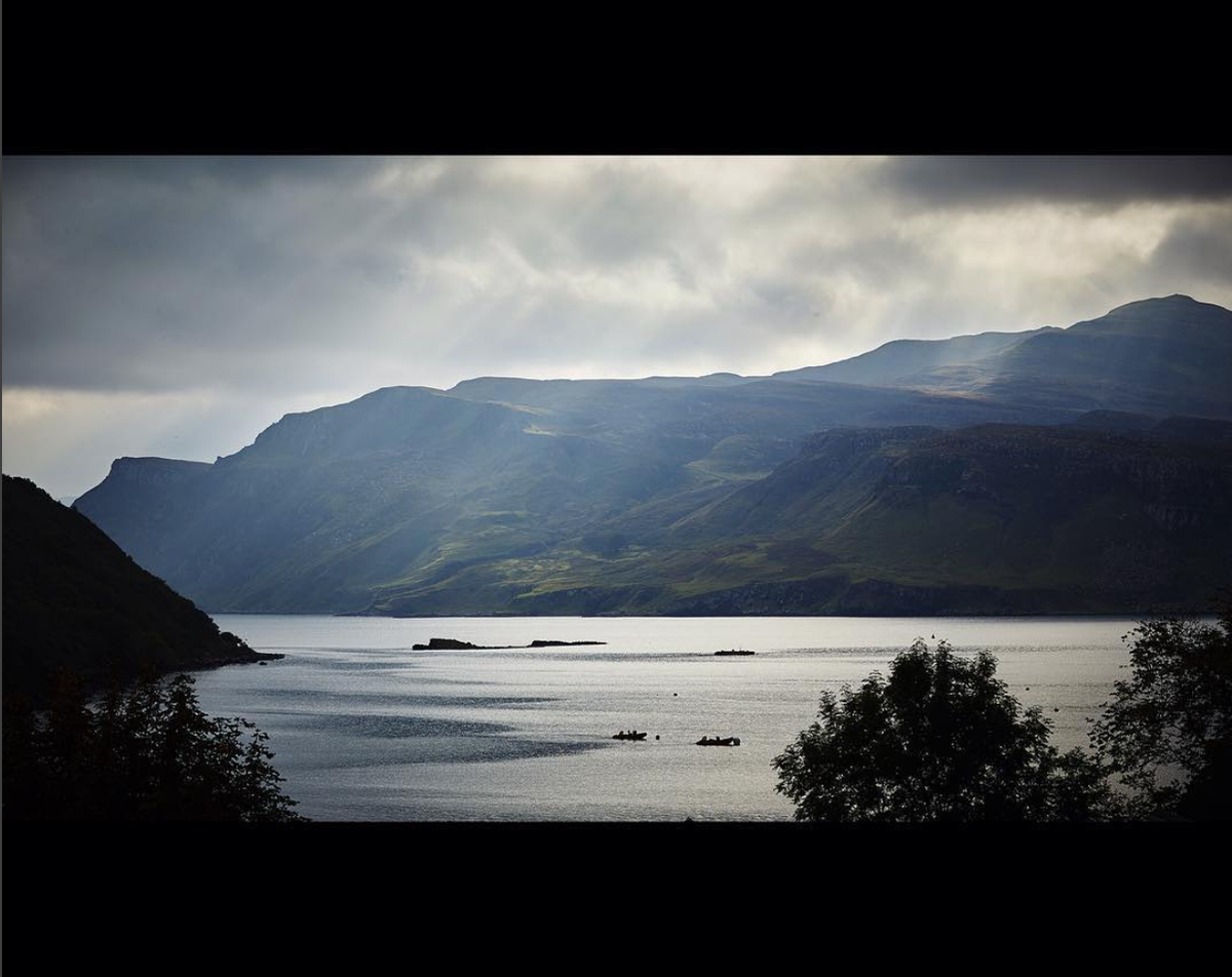 LSProductions's tweet photo. Day 7 of the #RichardSchultz roadtrip & the team are on #Skye! This view never gets less epic #EveryRoadAccomplished http://t.co/UjS1VYHYyx