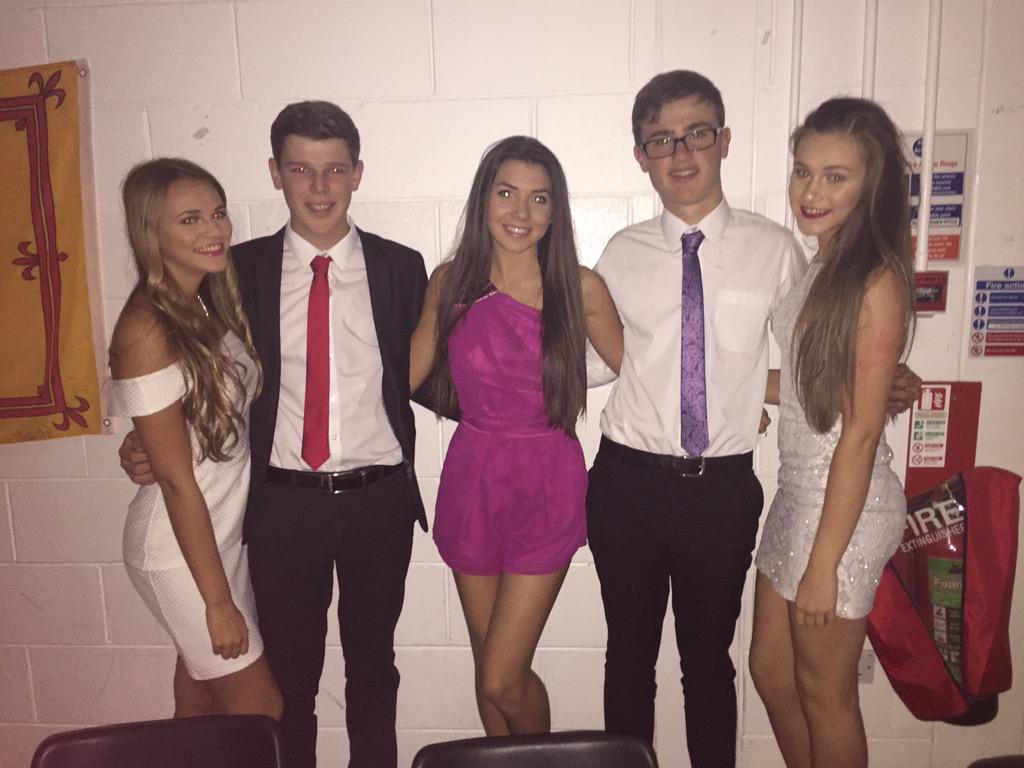 elliemuirxx tweet picture