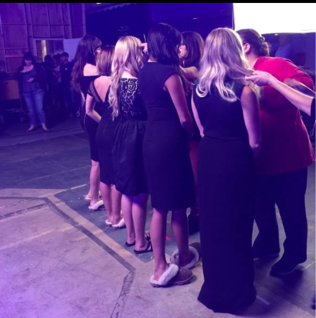 pll4eve's tweet image. 👏🏼👏🏼👏🏼👏🏼 @SashaaPieterse is in the NEW #PrettyLittleLiars OPENING SEQUENCE!! I'm so excited!!! #PLLSeAson6B #PLL