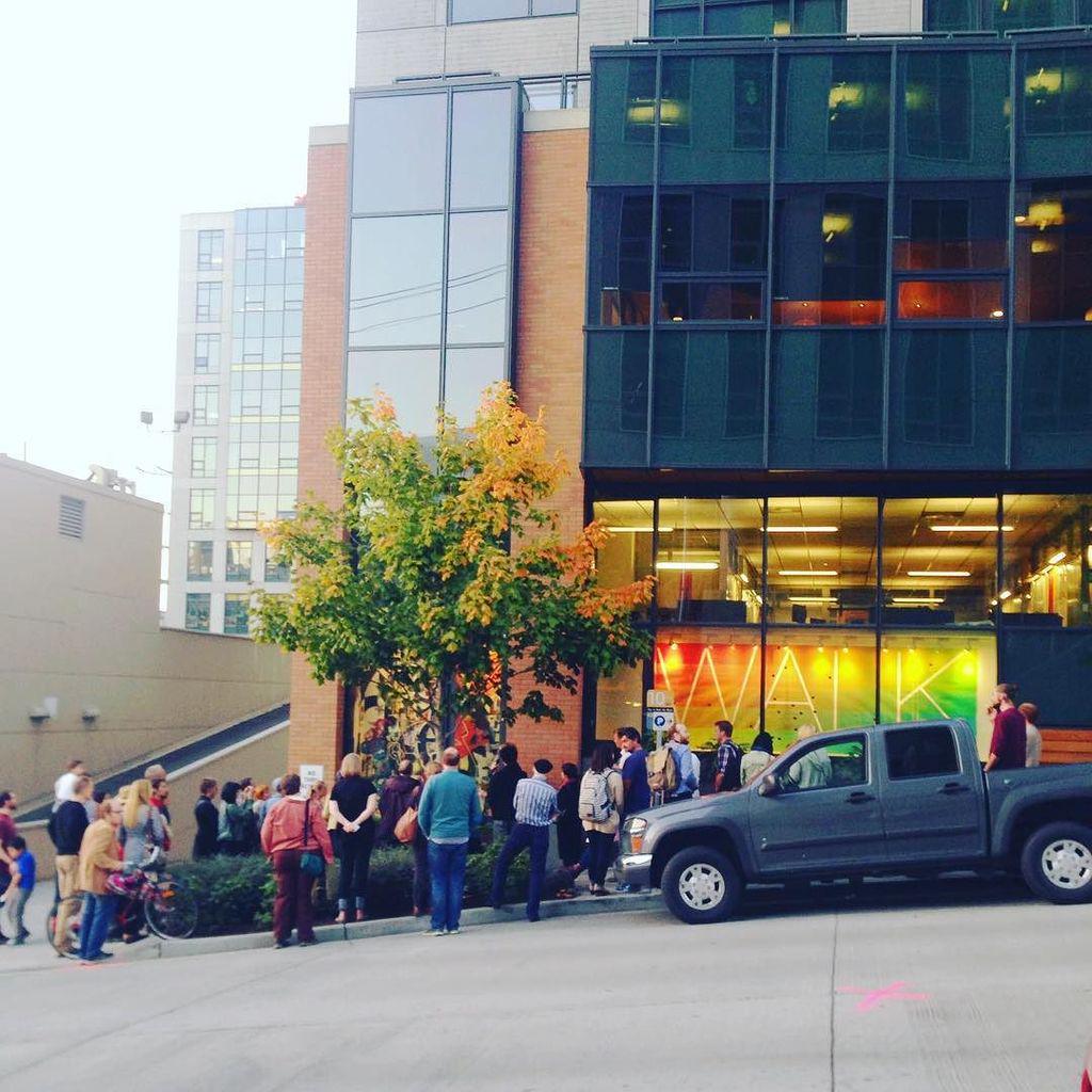 #sluartwalk <a href="/shunpikearts/">Shunpike</a> #storefronts tour ift.tt/1iS1zO4