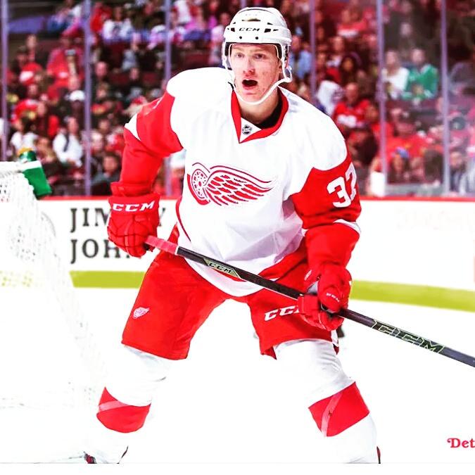 CBEHockey's tweet photo. Congratulations #CBSE Evgeny Svechnikov on signing a entry level contract with the @detroitredwings #welldeserved http://t.co/aPtEA3uvWP