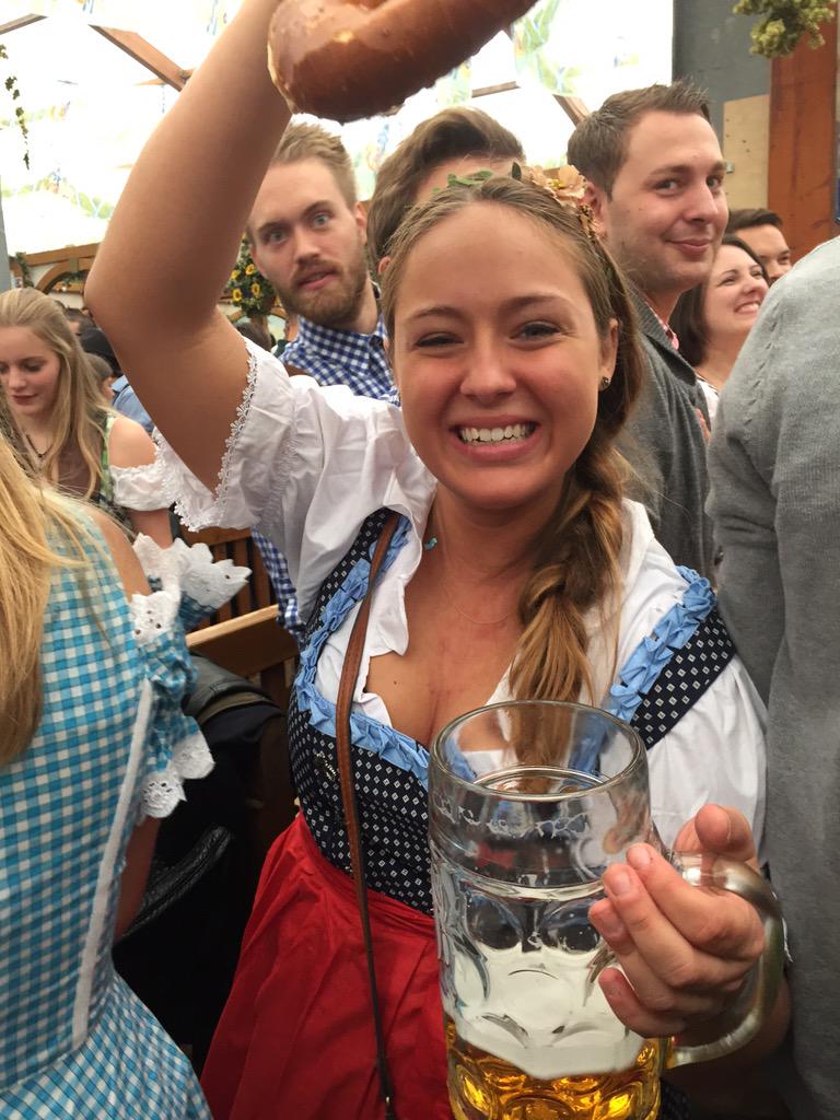 _halest0rm's tweet photo. OKTOBERFEST🍻 http://t.co/ZiVFOueMJV
