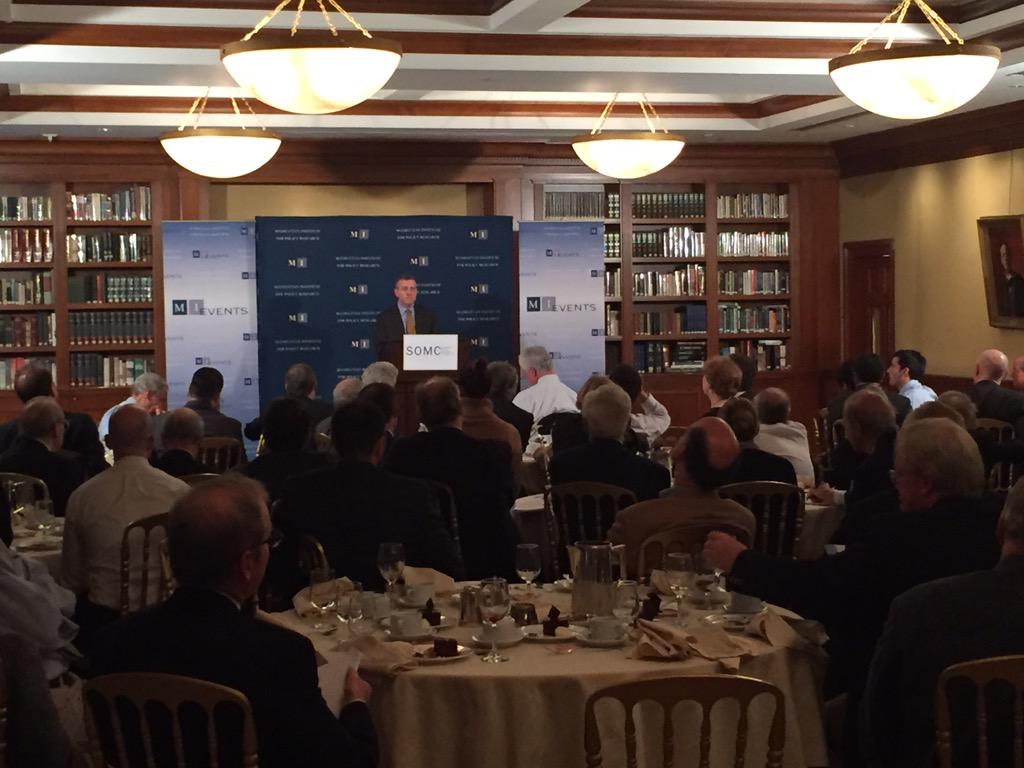 Economics21's tweet photo. Full room for Fed President Bullard's address at the SOMC Fall Meeting http://t.co/j7KwmbJRpb #ShadowFed http://t.co/hgPIHHM0o9