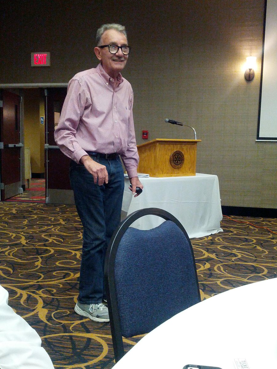 RCMonticello's tweet photo. Kean MacOwan is he speaker for #rotarylunch discussing a project for the #indianabicentennial #celebration #rotary http://t.co/iWplCbb74Z