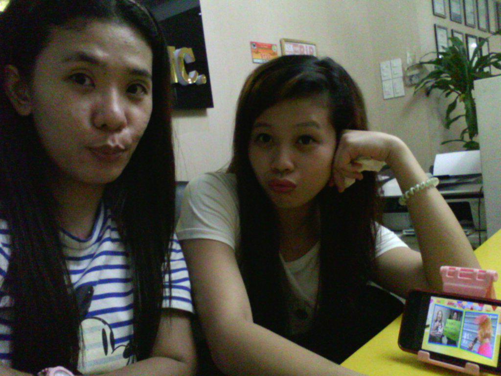 Charm971's tweet image. Team replay wit Elsa @EatBulaga  #KalyeSerye #ALDUBmeetsTVJ  #nightshiftwork