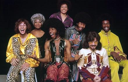 Our interview w/ Jerry Martini co founder of Sly &amp; <a href="/TheFamilyStone2/">The Family Stone</a> performing this weekend illinoisentertainer.com/2015/10/stage-…