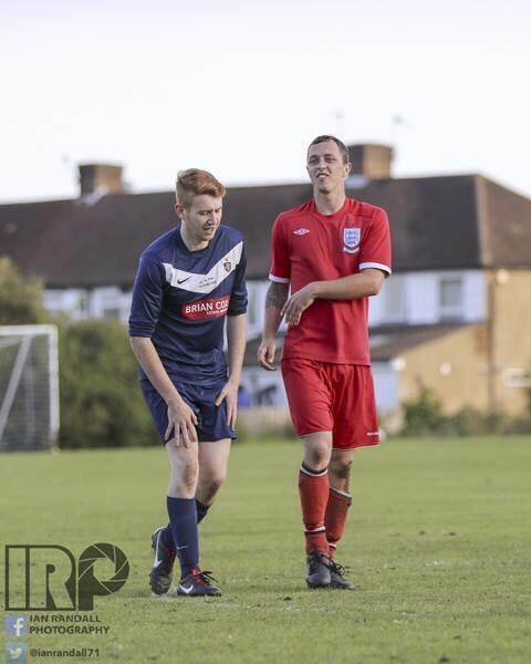 HarrowTownFC's tweet photo. Two Legends. One Picture #HarrowTownFC http://t.co/6WoW3laK7Z