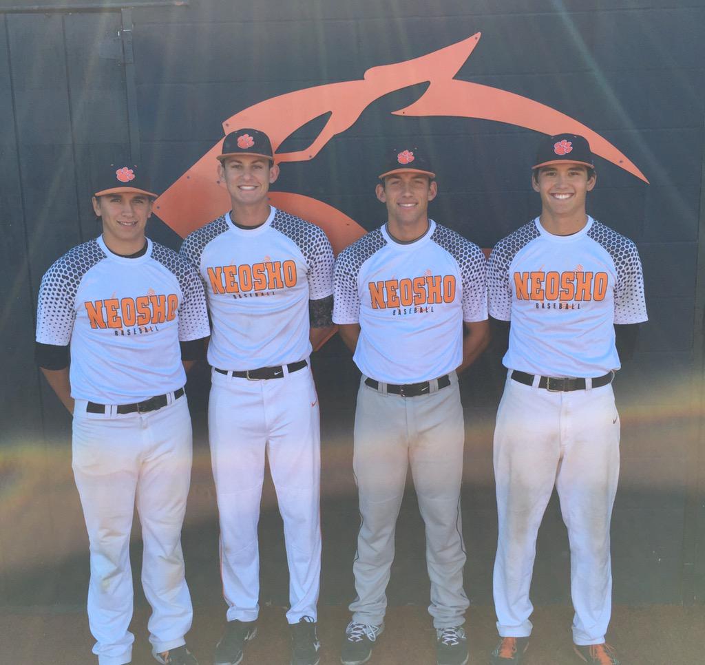 CoachDebra17's tweet photo. We are proud to announce our new captains. @Ryan_Toliver @Skoobydrewbydoo @Bournapackerfan @latta18 Congrats guys. http://t.co/m6zS4qnwWu