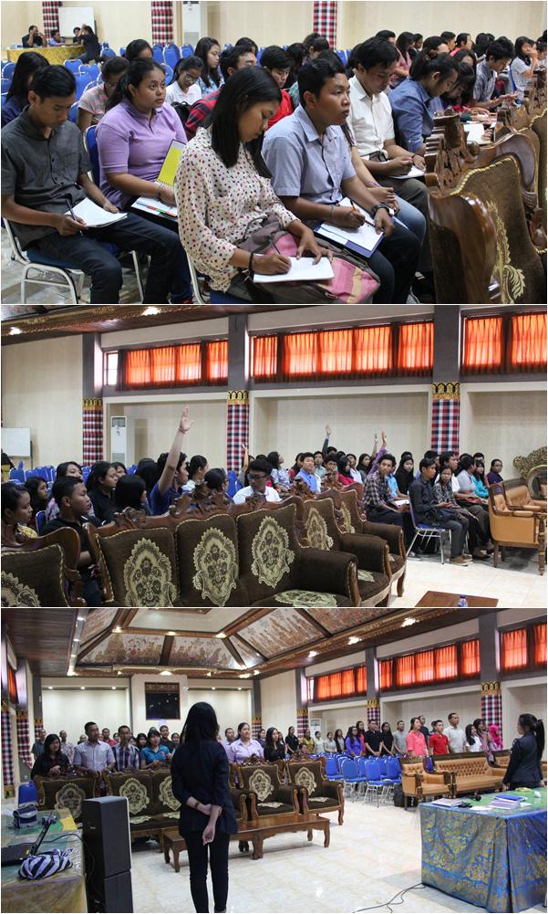 Suasana pengumpulan mahasiswa baru tahun 2015