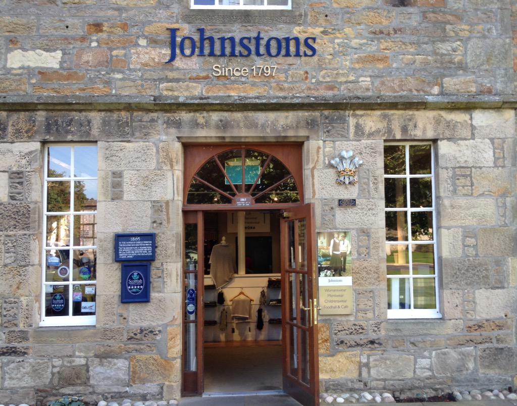ladycrochetbcn's tweet photo. Increรญble visita a @Johnstons_Elgin hoy!! #cashmereparadise #yarn #wool #ScotlandinStyle http://t.co/o2ZrfQqPhN