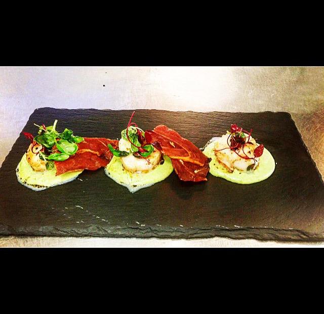 Thewilliamb's tweet photo. Today is #NationalScallopsDay why not join us here at the William B this weekend &amp; try the specials we have to offer! http://t.co/vCpFNJIUQ9