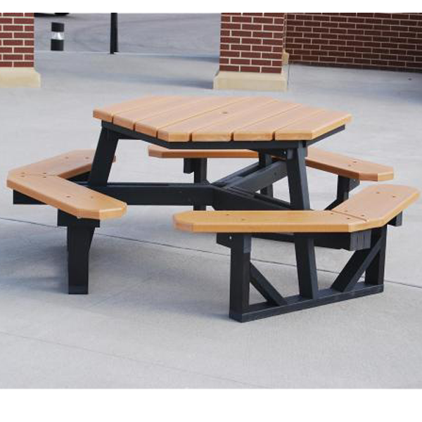 ParknPool's tweet photo. Commercial picnic tables are a great addition to any business. http://t.co/0xYbFAakqq http://t.co/zZVQyS2xaf