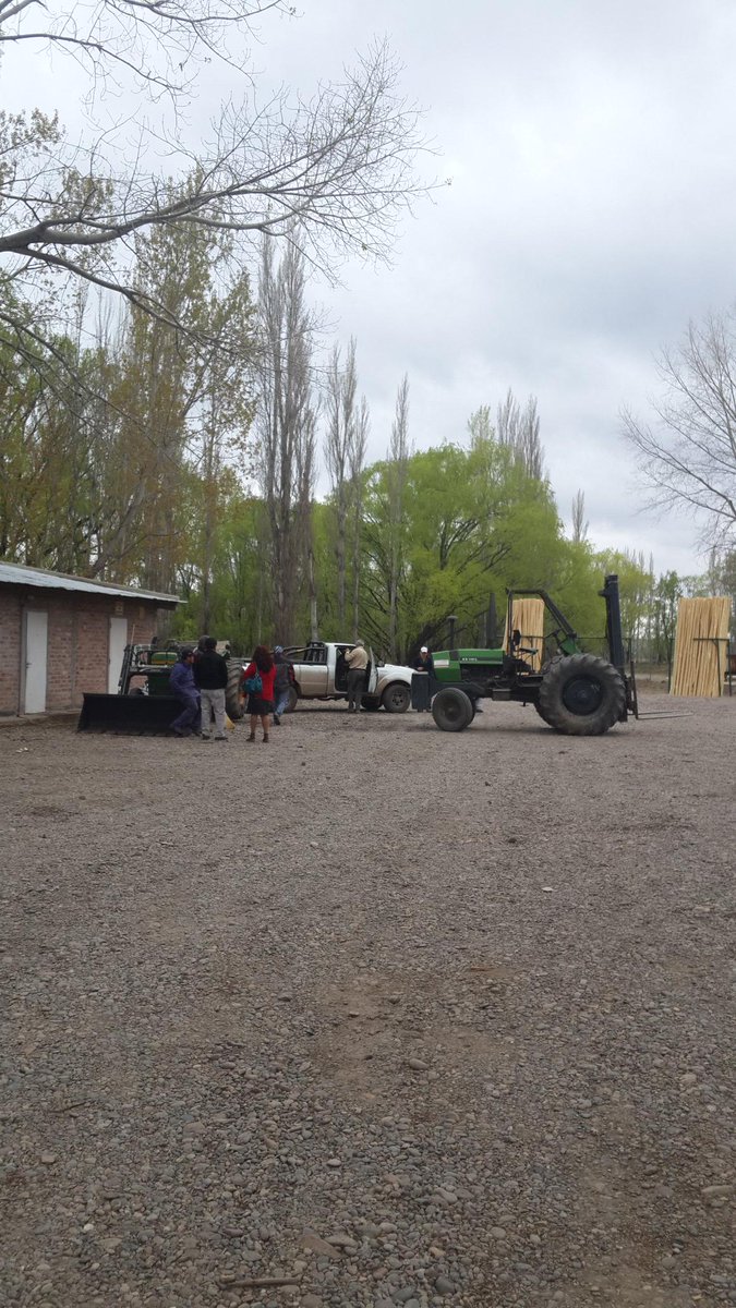 Confluencia_Fe's tweet photo. Chacra de Neuquen ayer http://t.co/AXOTPbrSSm