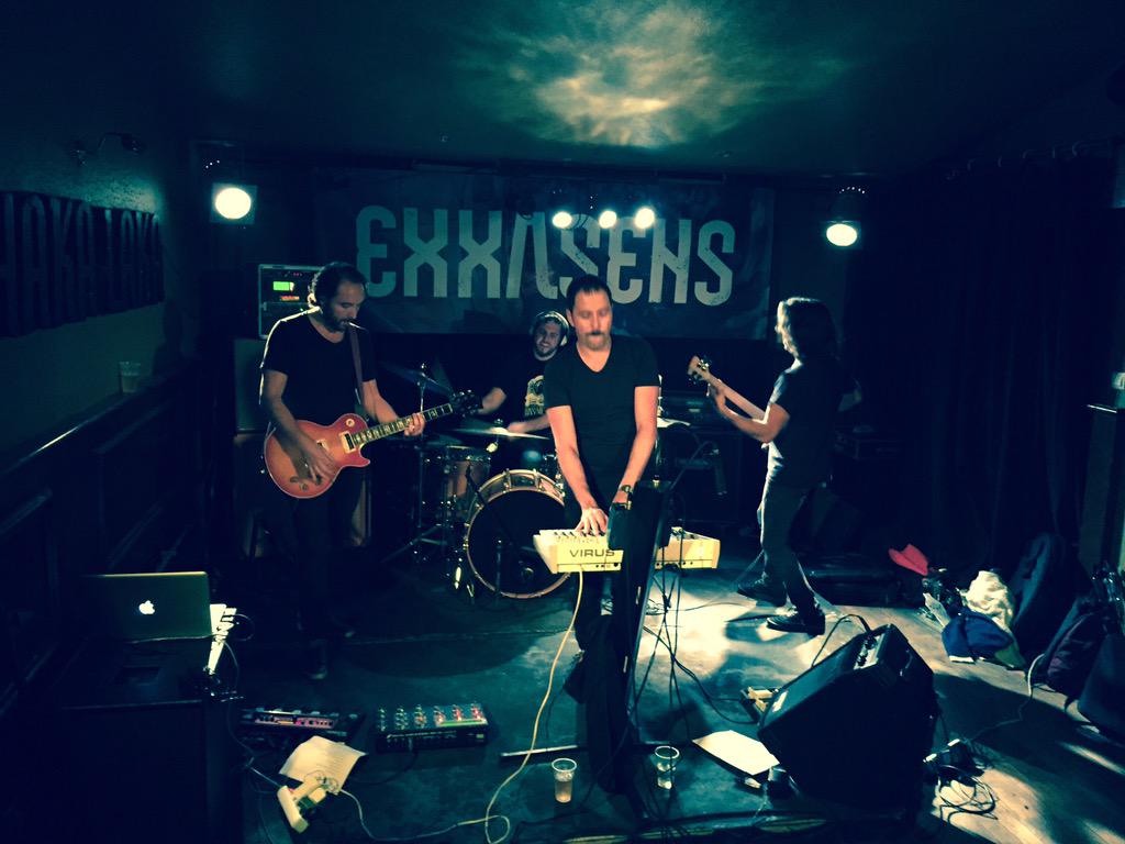 Incredible night with <a href="/exxasens/">exxasens</a> sharing stage with the amazings <a href="/BearfootBeware/">Bearfoot Beware</a> #BigBernie #SASS