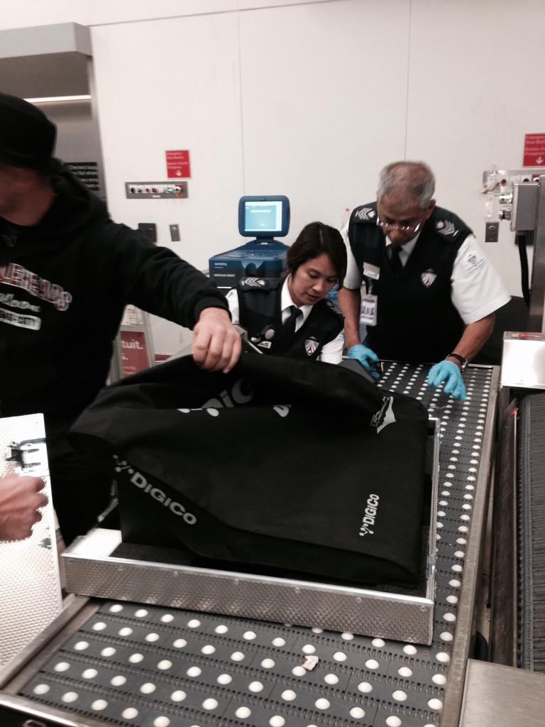 PaulCProduction's tweet photo. Here we come Boston with our S21's #digico @GerrAudio @burtoncummings @PaulCProduction http://t.co/VKzqzZ9Fcp