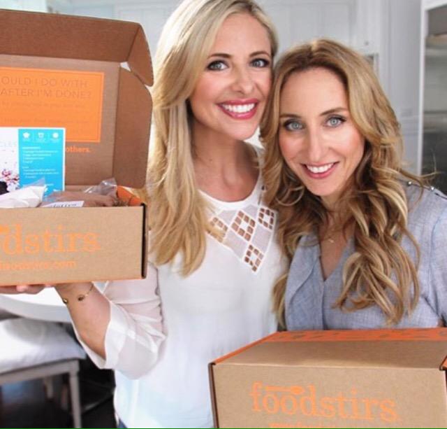 smgfandotcom's tweet photo. By #themomsnetwork new pix of SarahMGellar for @foodstirs http://t.co/qATDK2Sk9p