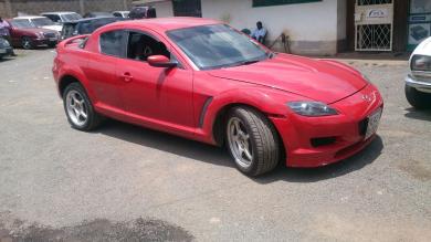 jonizwheelz1's tweet photo. Mazda rx-8
Asking 585k
Contact: 0715359989
Tradein Ok. Clean Mazda RX8,red sports car, manual transmission, Yom 2003 http://t.co/1CAgcnfGZi