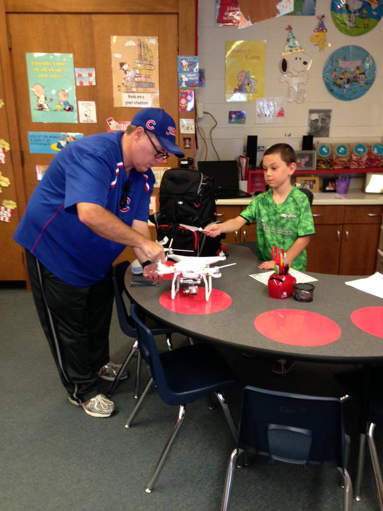 CarlaHymes's tweet photo. Thank you Mr. Koenig for bringing in the drone for show and tell!!  #wlcardpride http://t.co/pez9QAlHMu