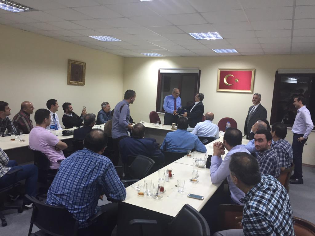 idrisgulluce's tweet photo. "Üsküdar Sohbetleri"nin bu ay konuğu Prof Dr İsmail Coşkun'du. "Türk Modernleşme Tarihi"konusunu dinledik. http://t.co/FVj9M4NFME