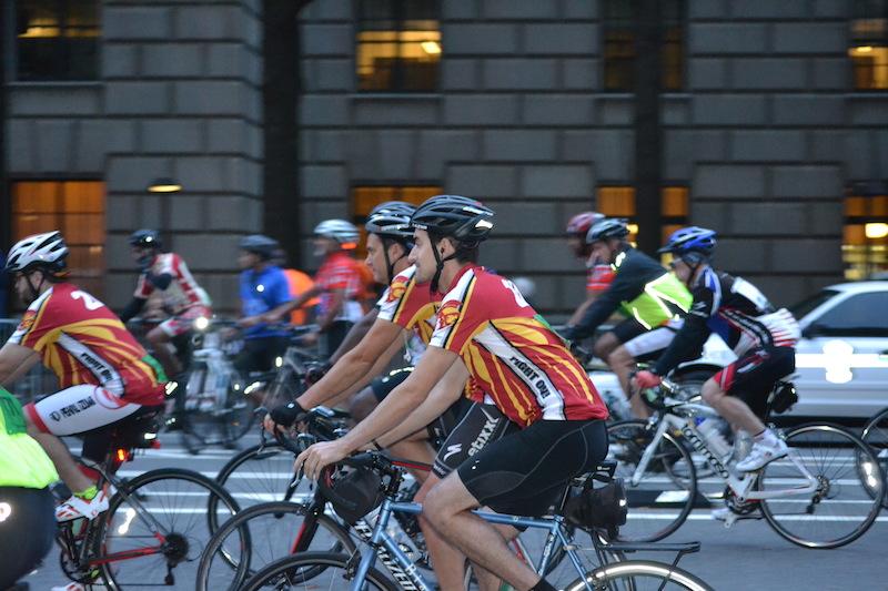2U_education's tweet photo. Last week 2Utes joined team @uscsocialwork in a 50mi ride to #StopDiabetes. #TourDeCureDC #GivingBack2U http://t.co/E6mXzbJspN