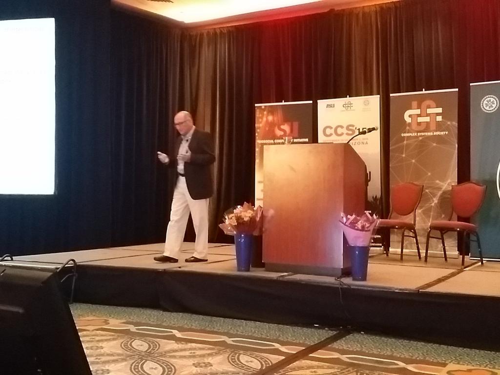 anduviera's tweet photo. @MaxiSanMiguel talking at @CCS_15_USA as part of the Senior Scientist award ceremony. http://t.co/9uXMzm0Zbh