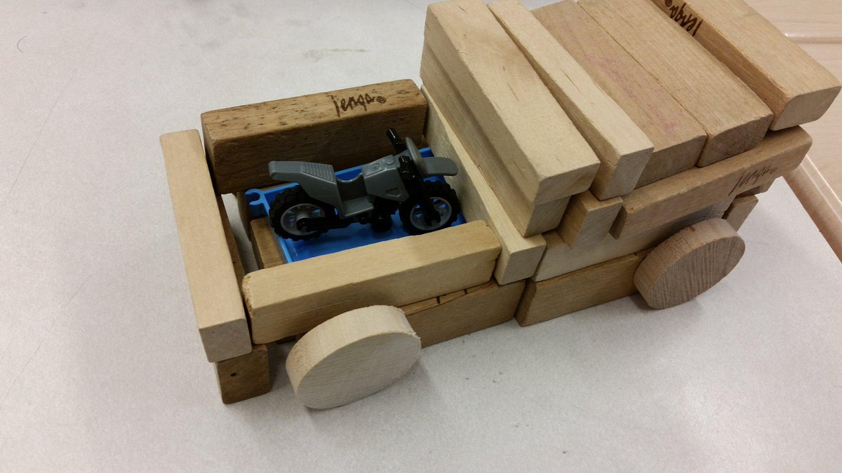 WickedDecent's tweet image. Such #edjoy today as Eng 9 prototyped #cardboardchallenge problems, joys &amp;amp; passions of others #edchatme #dtk12chat