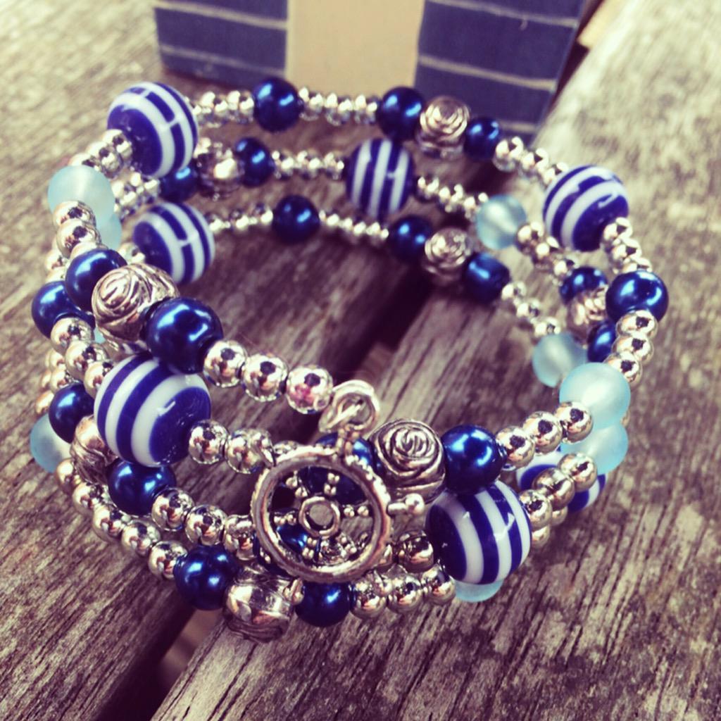 seadreamsuk's tweet photo. #handmade #jewellery #accessoriseME @handmadenation @hamdmadehour #wineoclock #womeninbiz http://t.co/xggZTo1ZCT http://t.co/svrYldEiRy
