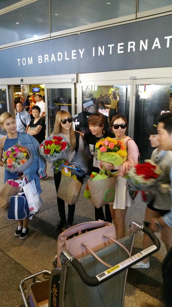 Kim_Jay's tweet photo. Oh my god! #마마무 #무팔티 http://t.co/RmbvUpdh8H