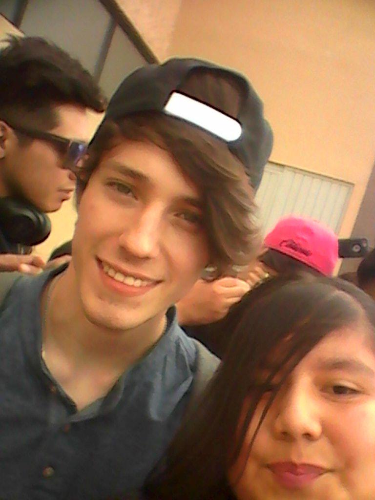 carmen_lopcas's tweet image. #CD9EsMiSonrisa porque me cambiaron la vida
#YouSmileAlonso porque @soyalonsovillal me enamoró...
#SoyCoder #AmoACD9