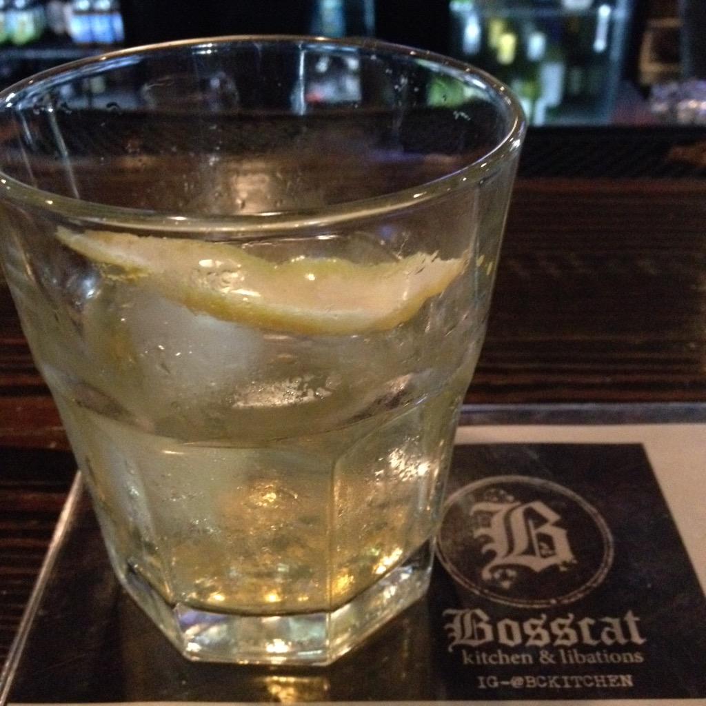 wordup_turtle's tweet photo. chock-tee!
monkey coin - @monkeyshoulder3 whisky w/ @cointreau on rocks w/ orange zest!
@bosscatkitchen #scnumber1 http://t.co/j90O9jyNJS