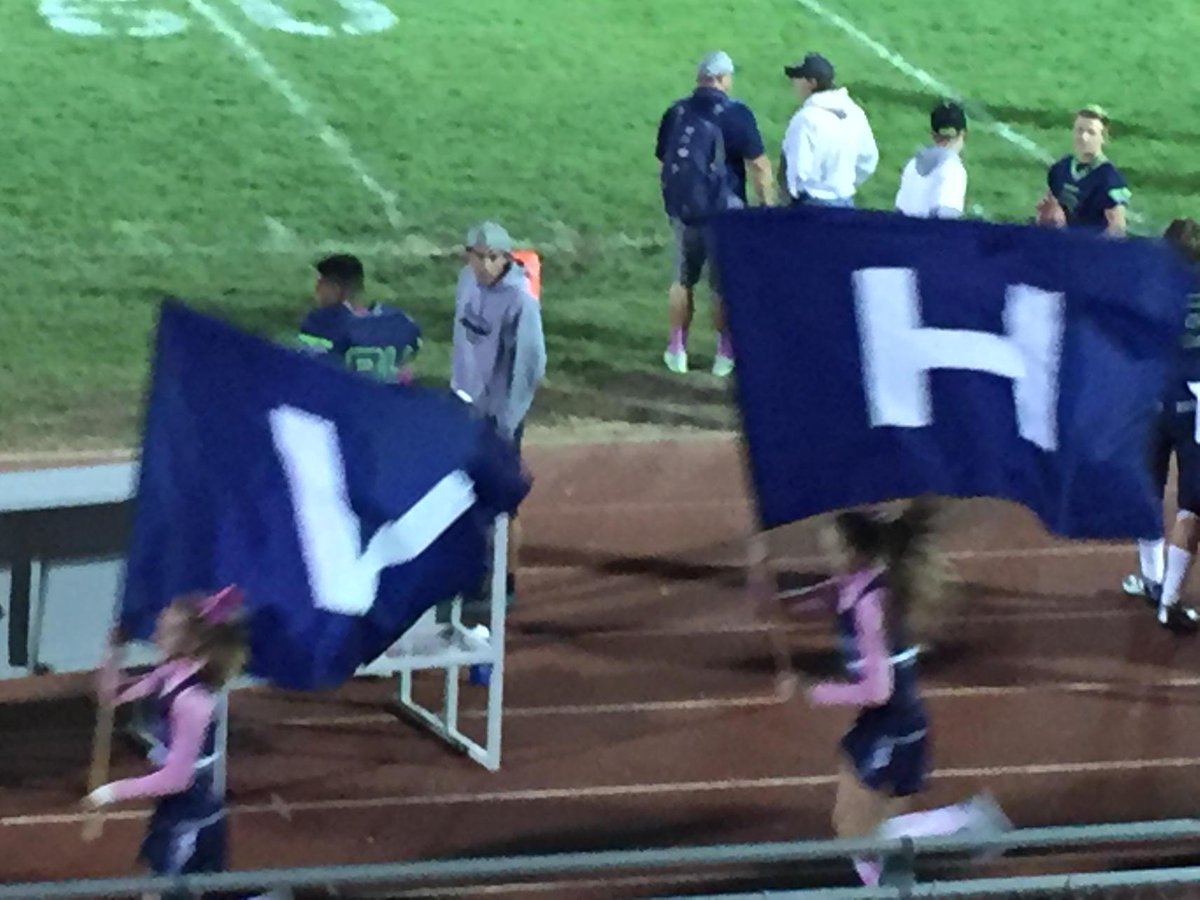 630TheFan's tweet photo. Halftime Mt. View 62 Vallivue 7 #hsfan http://t.co/FGr37Ibz6s