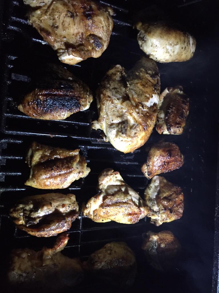 SMOKERING24's tweet photo. Thanks @jpnicolosi for coming over on my #birthday for a lil #BBQ action.
#HarvestMoon #Sunday9/27/77 http://t.co/yWjmW334Zj