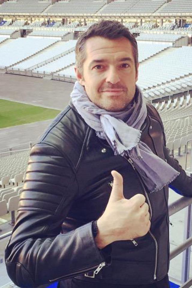 ViNollevaux's tweet photo. Non mais lui c est l homme de ma vie ! #physiqueIdeal #arnaudDucret @ArDucret #sexy #beaugosse #amoureuse http://t.co/ZqXgrTH7hf