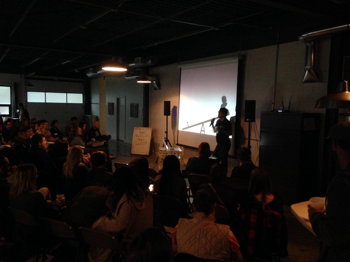 SergioUxPx's tweet photo. #cdw15 @aigacincinnati #brainsinger on its way http://t.co/2mCQsWDDRM