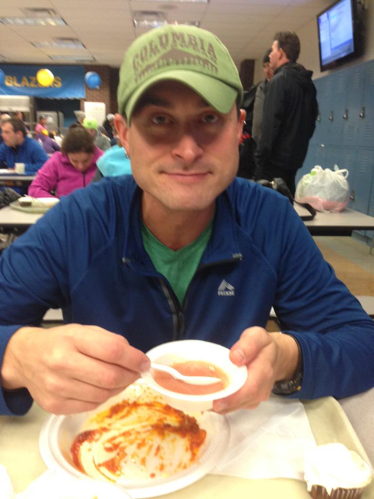 MAINEiacLbstrs's tweet photo. Fueling up #RagnarRelayDC http://t.co/Oi474iTHV5