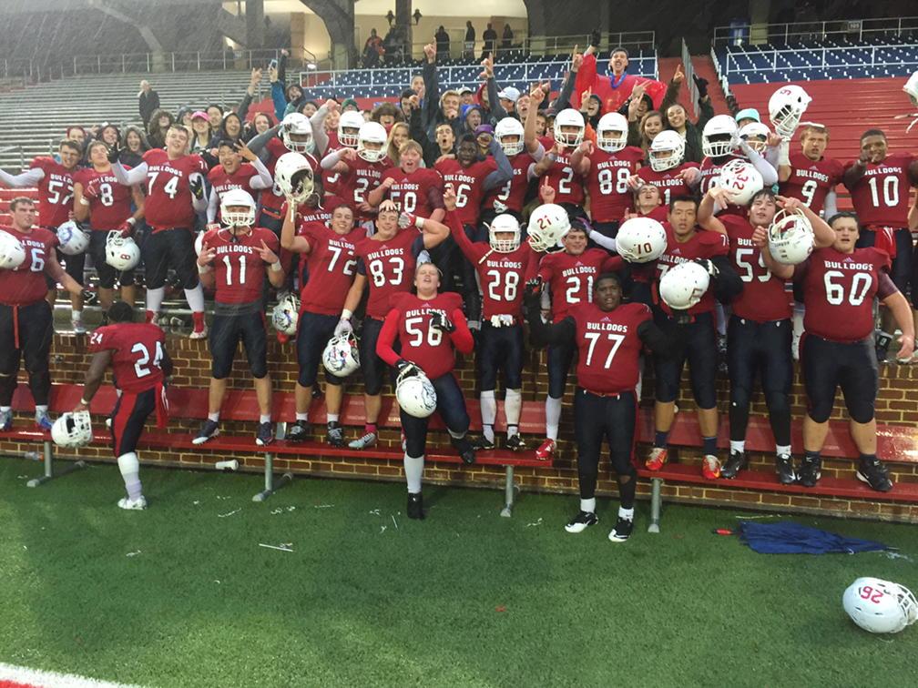 LCABulldogs's tweet photo. Bulldogs celebrate with their faithful after a 49-0 victory. #lcayearbook16, #lcaathletics http://t.co/astTZNmfQ0