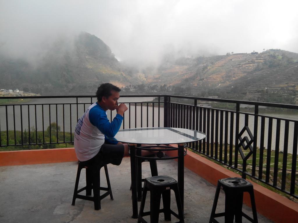 adipatiZuro's tweet photo. @IMS_NET  hayuuu minum kopi,, mata melek pikiran seger.... #IMS_NGOPI http://t.co/rcBS4wPfpT