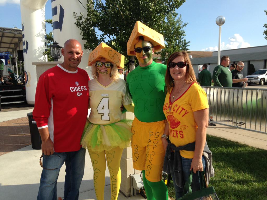 bboeve's tweet photo. I'm HUNGRY!!!! #OPOLATHE #UPSHOW http://t.co/KXxq4GBxiC