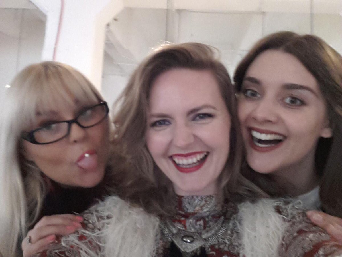 byKarenForde's tweet image. .@simplybeireland looks we modelled2day @LisaCannonXpose 70's B+W #logotype @stylegodezz @armodelagency @Lena0488 ☆←