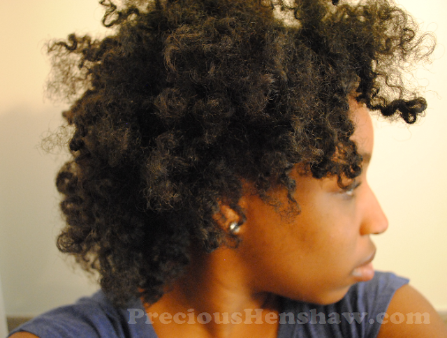 DesiredDiva's tweet photo. 8 Tips to Detangle Your Natural Hair without Ripping it Out via @CurlyNikki #DetanglingTips http://t.co/vw9tHhLWze http://t.co/OTlbKQ1U0a