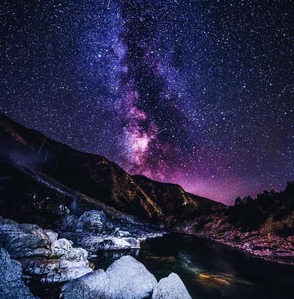 Stars above Kirkham Hot Springs, Idaho | Photo by Fudo Jahic
