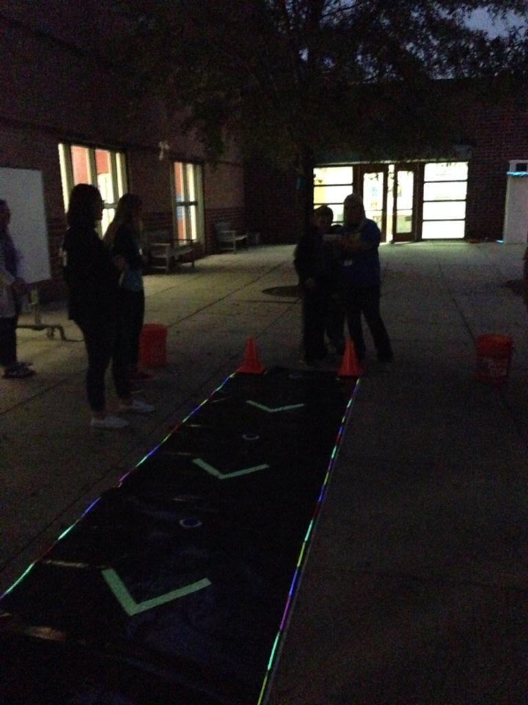 TraceElem's tweet photo. Airplanes are taking off on the #STEAM runway! http://t.co/GrRNWy4O0z