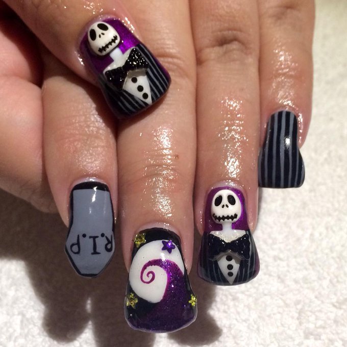 My new nails http://t.co/6XkWhCi3mt