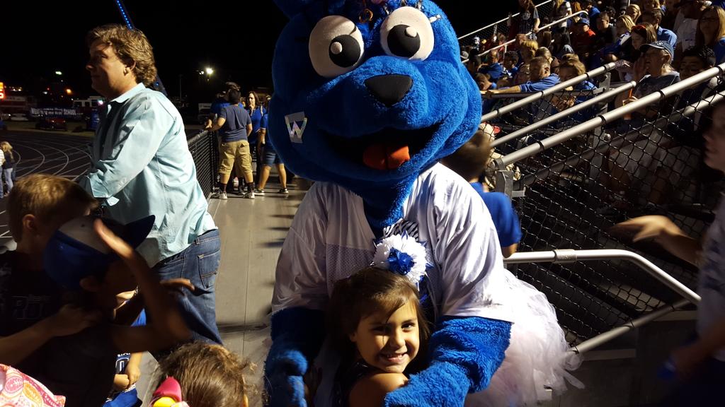 Rodneycrawford0's tweet photo. Homecoming 2015 #whywisd http://t.co/Bj7cgI8RpN