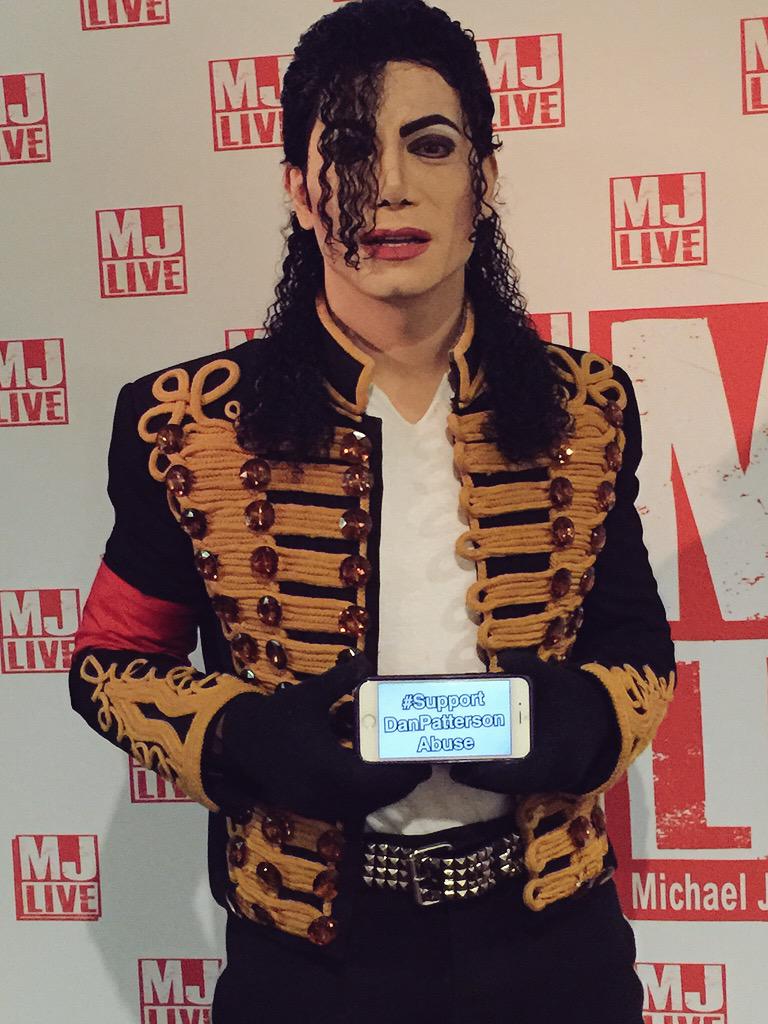 DPatzMLevFanCon's tweet image. Even #MichaelJackson wants to #SupportDanPattersonAbuse! #DPatzMLevFanConVegas2015